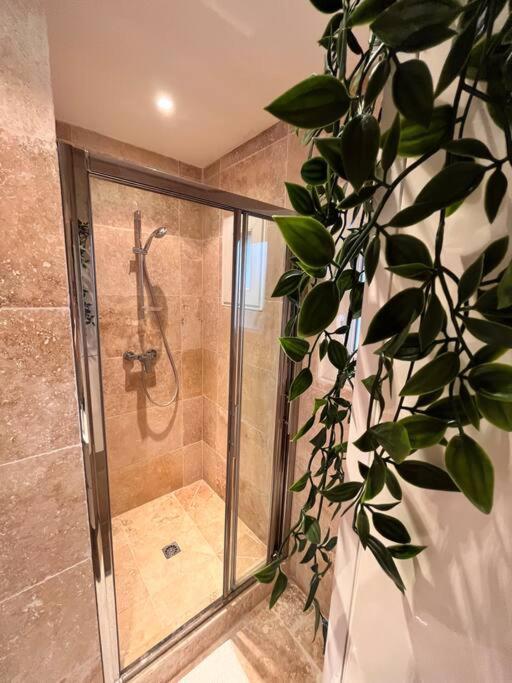 Grand Appartement 3 Chambres A 300M De La Plage Sainte-Maxime Esterno foto